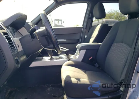 2008 Mercury Mariner из США, поврежденный, VIN 4M2CU81Z08KJ38984